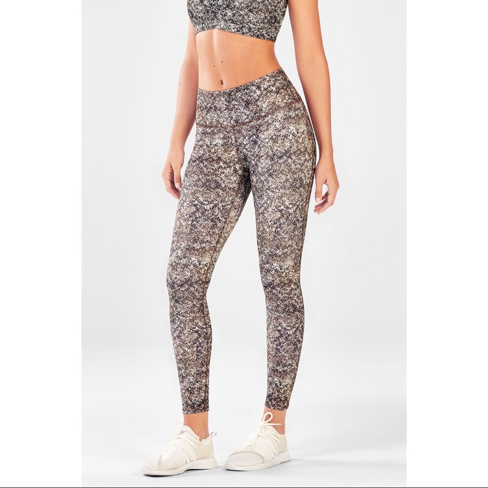 NWT! Fabletics High Waisted Printed Powerhold XL